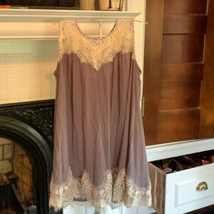 Umgee baby doll mini dress/tunic. Preowned‎